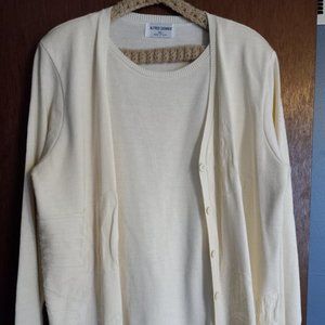 ivory sweater, Size XL